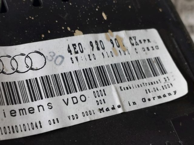 bontott AUDI A8 Kilométeróra