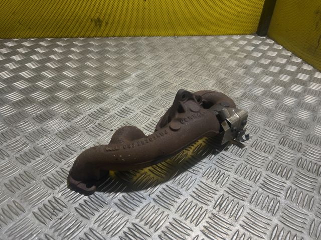 bontott AUDI A8 Kipufogó Könyök