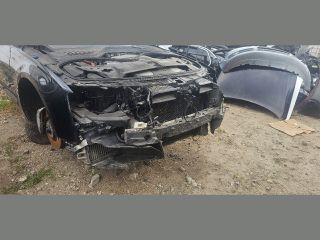 bontott AUDI A8 Komplett Homlokfal (Részeivel)