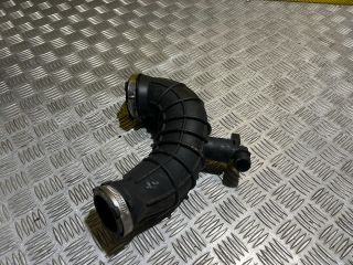 bontott AUDI A8 Légbeömlő Cső