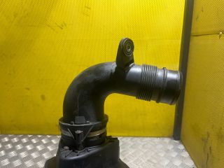 bontott AUDI A8 Légszűrő Ház