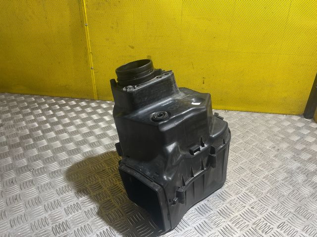 bontott AUDI A8 Légszűrő Ház