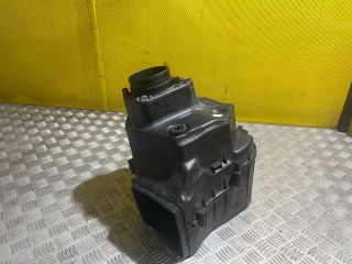 bontott AUDI A8 Légszűrő Ház