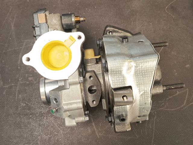 bontott AUDI A8 Turbó