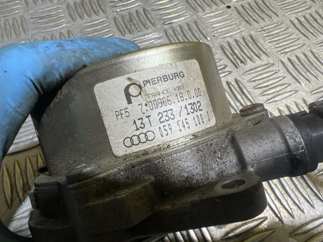 bontott AUDI A8 Vákumpumpa