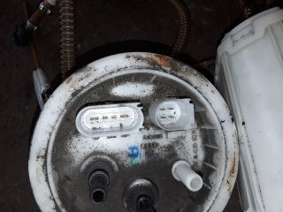 bontott AUDI A8 Üzemanyag Szivattyú