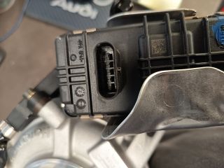 bontott AUDI A8 Turbó