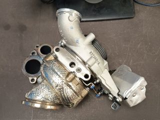 bontott AUDI A8 Turbó