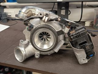 bontott AUDI A8 Turbó