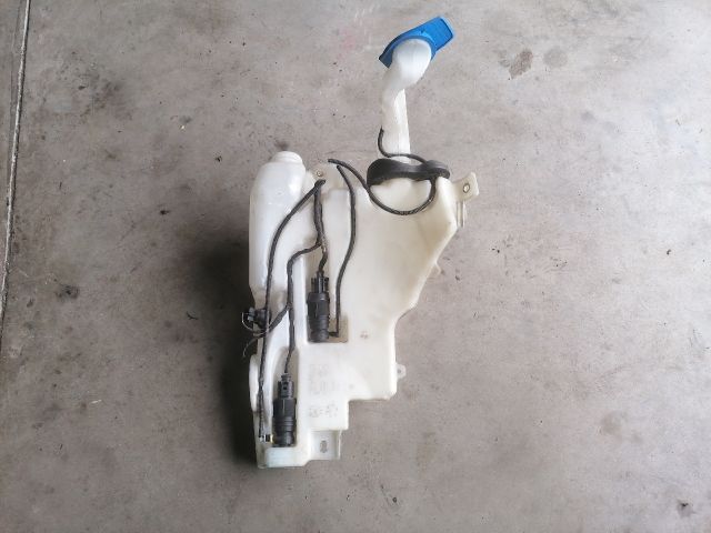 bontott AUDI A8 Ablakmosó Tartály