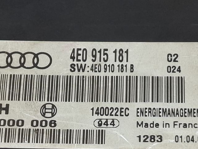 bontott AUDI A8 Akkumulátor Saru Elektronikával