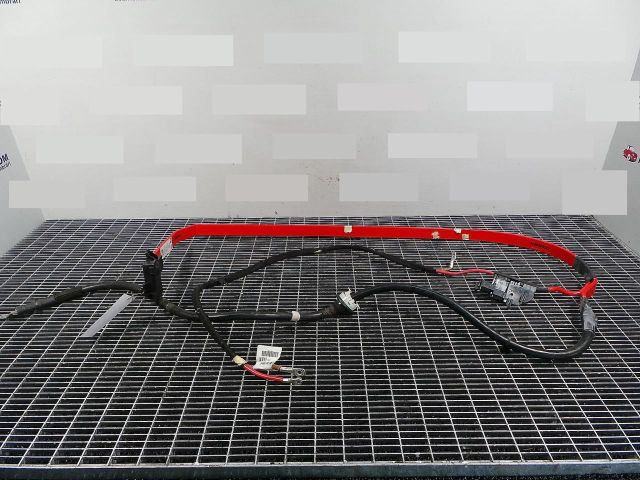 bontott AUDI A8 Akkumulátor Saru