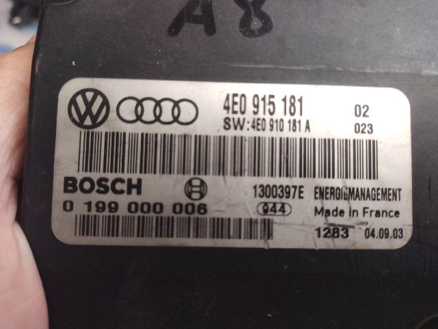 bontott AUDI A8 Akkumulátor Vezérlő Panel