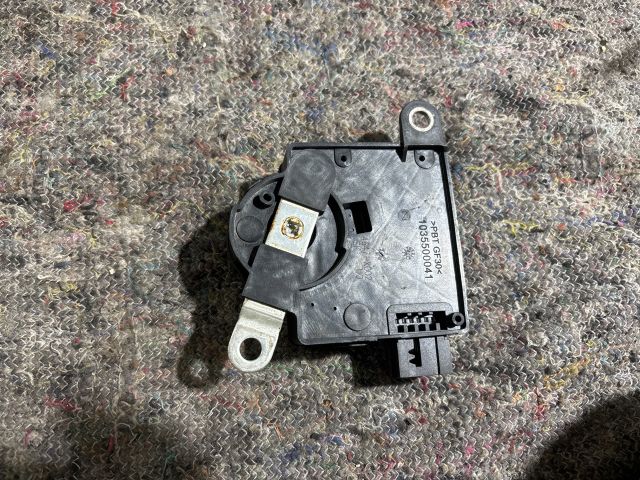 bontott AUDI A8 Akkumulátor Vezérlő Panel