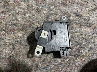 bontott AUDI A8 Akkumulátor Vezérlő Panel