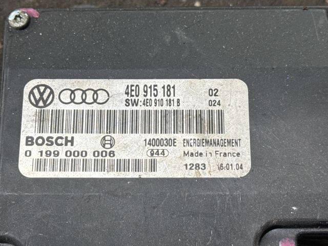 bontott AUDI A8 Akkumulátor Vezérlő Panel