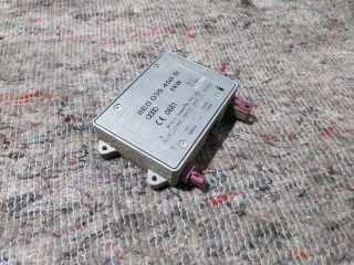 bontott AUDI A8 Antenna Erősítő