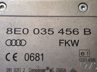 bontott AUDI A8 Antenna Erősítő