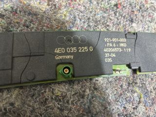 bontott AUDI A8 Antenna Erősítő