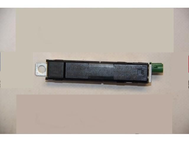 bontott AUDI A8 Antenna Erősítő