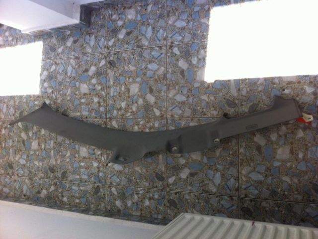 bontott AUDI A8 Bal A Oszlop Burkolat