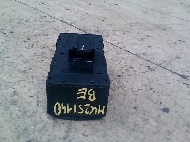 bontott AUDI A8 Bal első Ablakemelő Kapcsoló