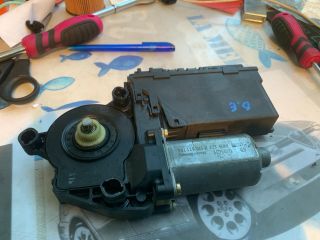 bontott AUDI A8 Bal első Ablakemelő Motor