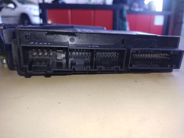 bontott AUDI A8 Bal első Ablakemelő Motor