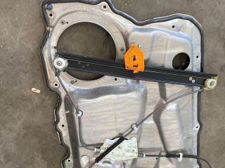 bontott AUDI A8 Bal első Ablakemelő Szerkezet (Elektromos)