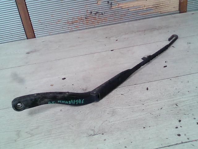 bontott AUDI A8 Bal első Ablaktörlő Kar