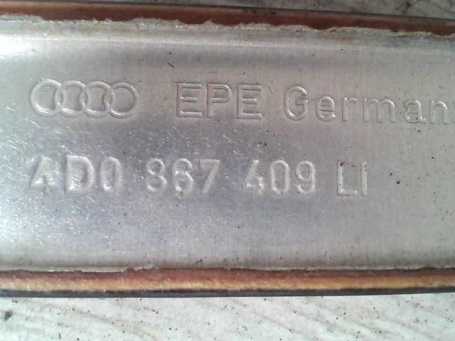 bontott AUDI A8 Bal első Ajtó Díszléc