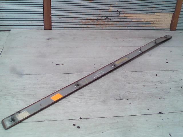 bontott AUDI A8 Bal első Ajtó Díszléc