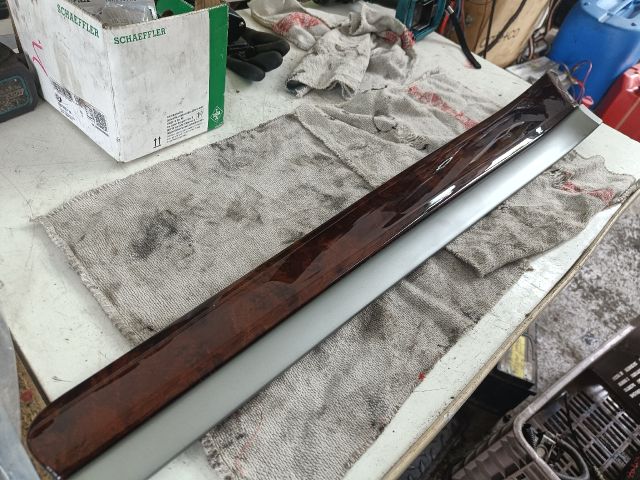 bontott AUDI A8 Bal első Ajtó Díszléc