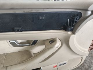 bontott AUDI A8 Bal első Ajtó Kárpit