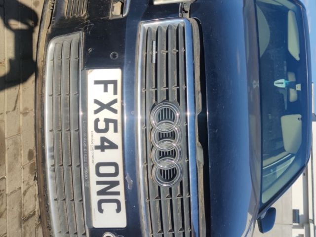 bontott AUDI A8 Bal első Ajtó (Részeivel)