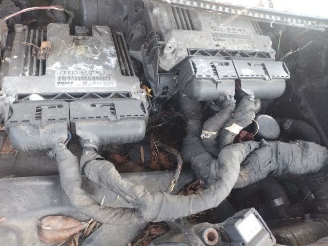 bontott AUDI A8 Bal első Ajtó (Részeivel)