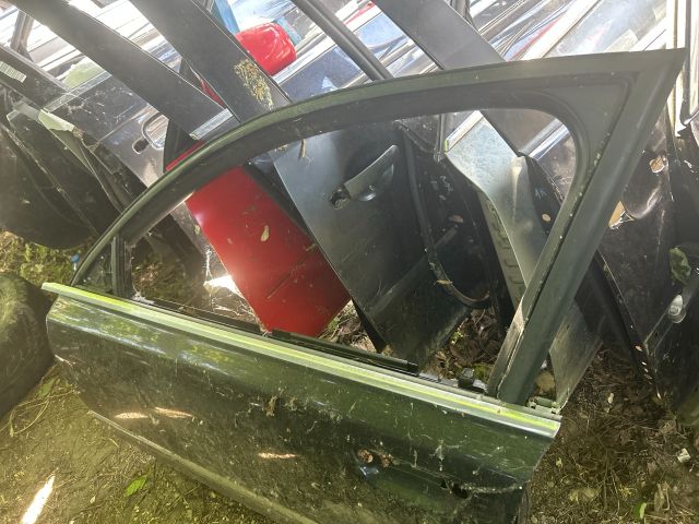 bontott AUDI A8 Bal első Ajtó (Üres lemez)