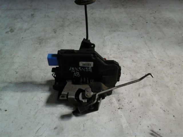 bontott AUDI A8 Bal első Ajtózár