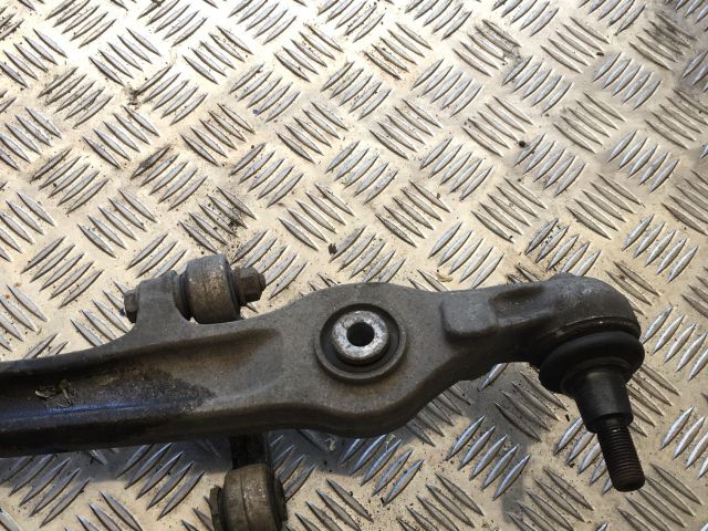 bontott AUDI A8 Bal első Alsó Első Lengőkar