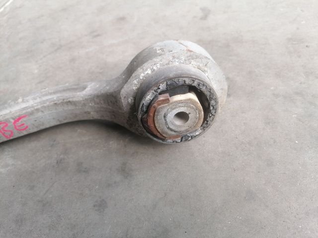 bontott AUDI A8 Bal első Alsó Első Lengőkar