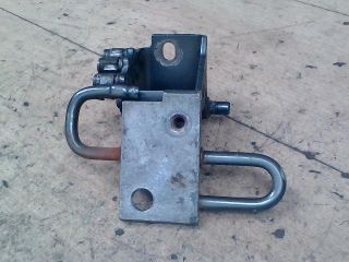 bontott AUDI A8 Bal első Alsó Zsanér