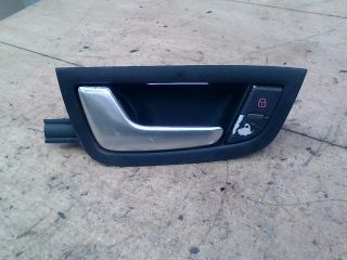 bontott AUDI A8 Bal első Belső Kilincs