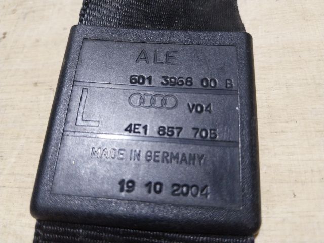bontott AUDI A8 Bal első Biztonsági Öv