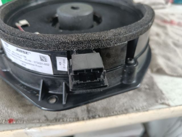 bontott AUDI A8 Bal első Hangszóró