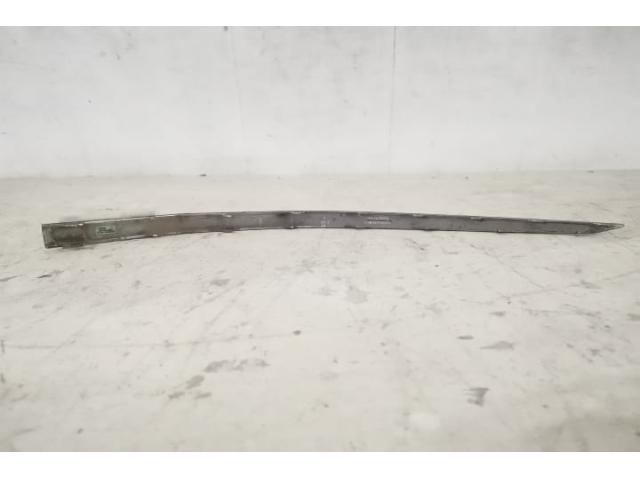 bontott AUDI A8 Bal első Lökhárító Díszléc