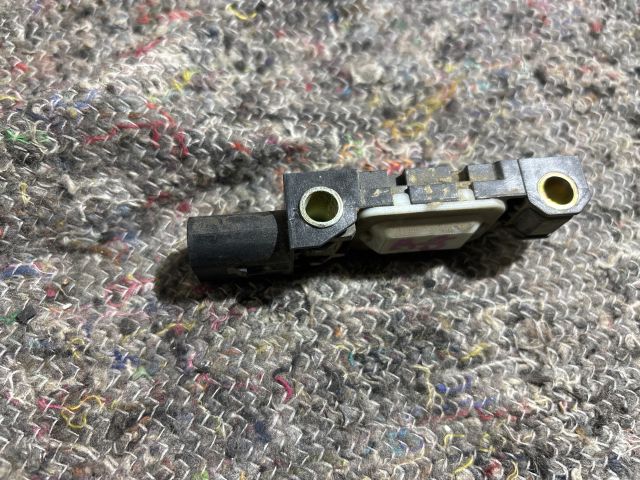 bontott AUDI A8 Bal első Oldal Ütközés Érzékelő