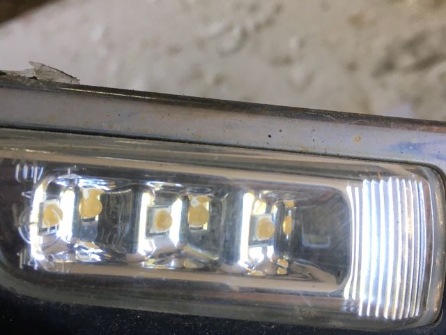 bontott AUDI A8 Bal első Sárvédő Irányjelző