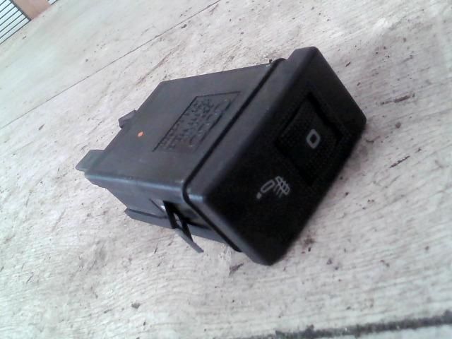 bontott AUDI A8 Bal első Ülésfűtés Kapcsoló