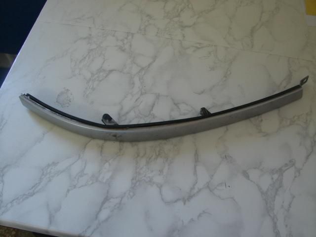 bontott AUDI A8 Bal Fényszóró Bajusz Díszléc