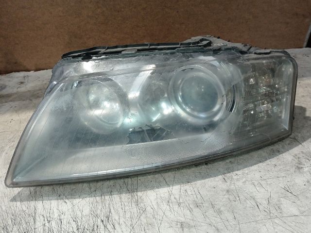 bontott AUDI A8 Bal Fényszóró
